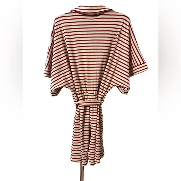 Entro Red and White Striped Knit  Belted Romper Size Small NWOT - Picture 3 of 4